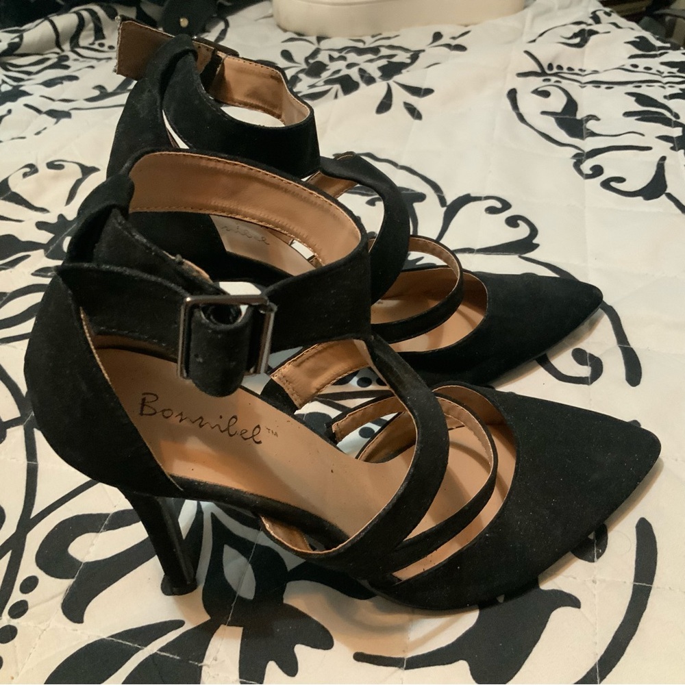 Woman’s ankle strap Stilleto mid high heels Sexy Cut Black 8.5